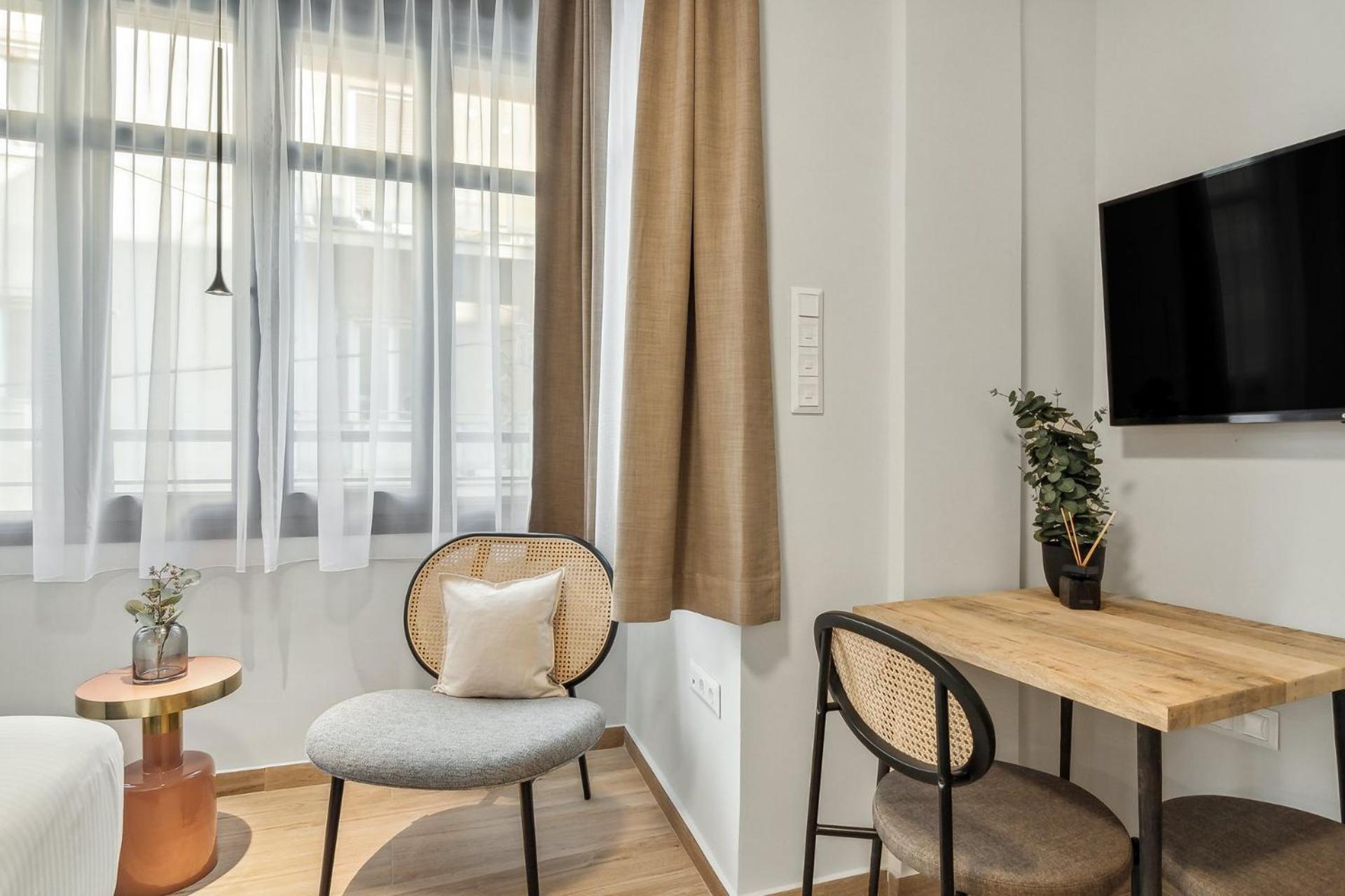 Limehome Athens Solonos City Center Habitación foto